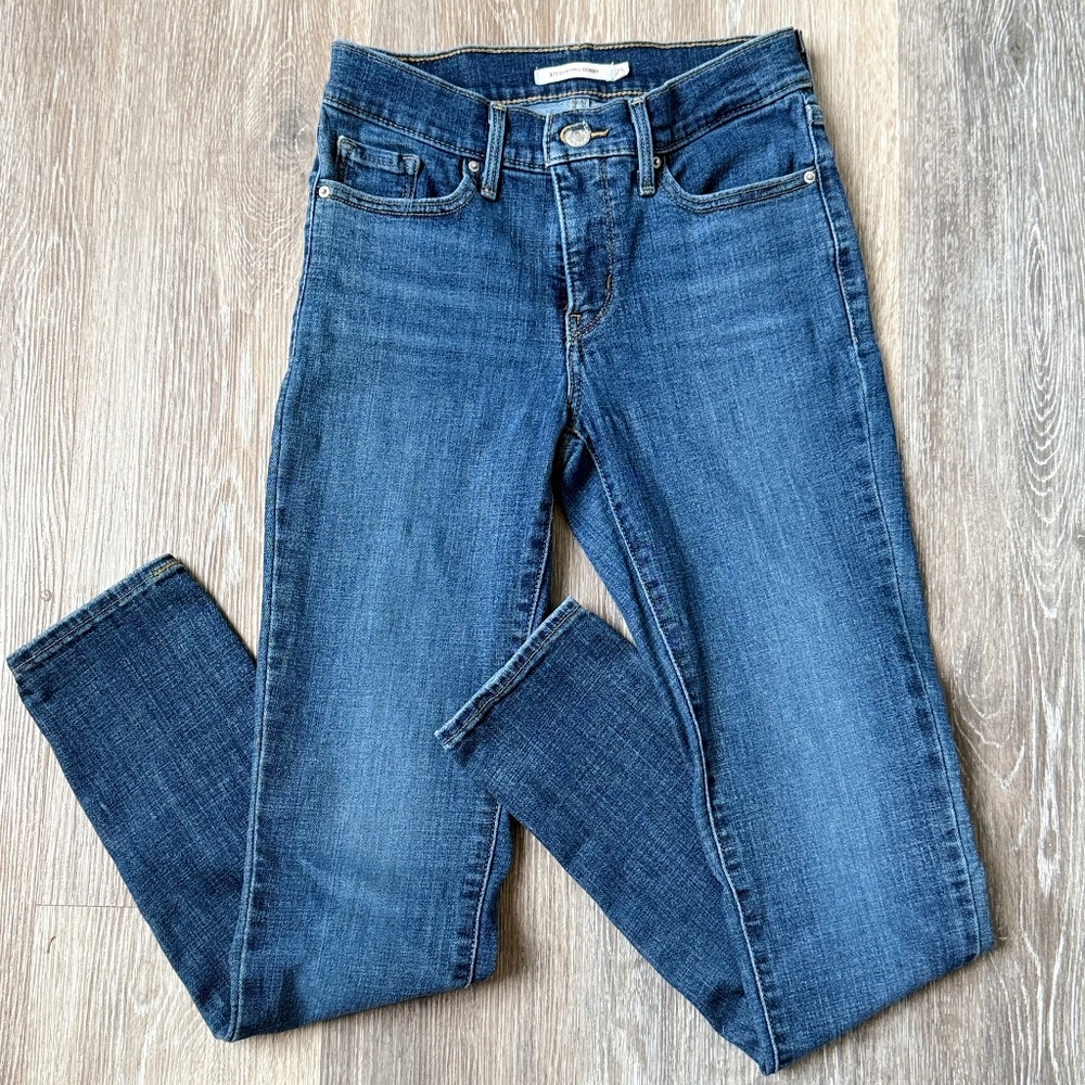 Levi’s Skinny Shaping Jeans